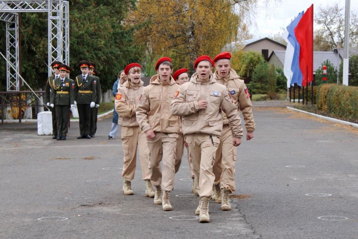 Команда школы приняла участие в областной военно-патриотической квест - игре &amp;quot;Служу России&amp;quot;..